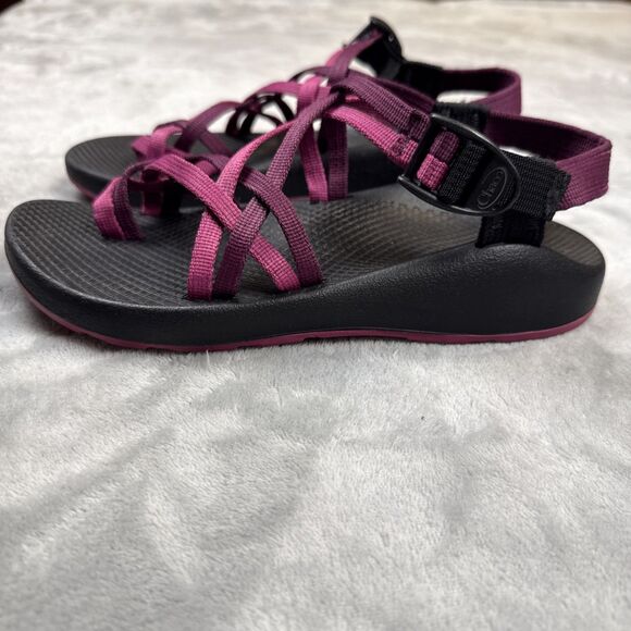 Chaco Women’s Sandals Size 8 Purple Pink Toe Loop Strappy Sport Outdoor Shoes - Picture 6 of 9